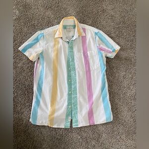 American Eagle Button Up